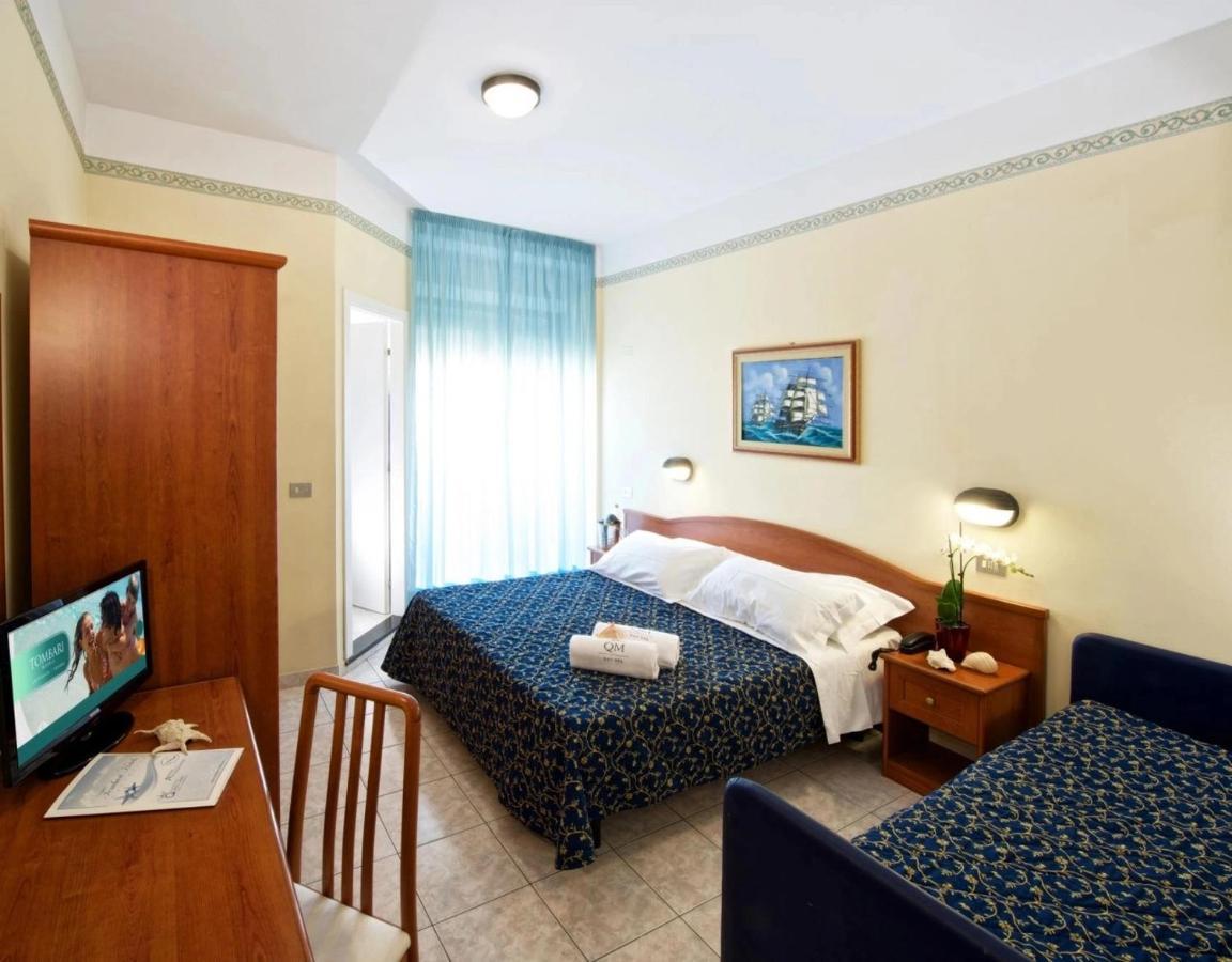 Hotel Queen Mary Cattolica Exterior foto